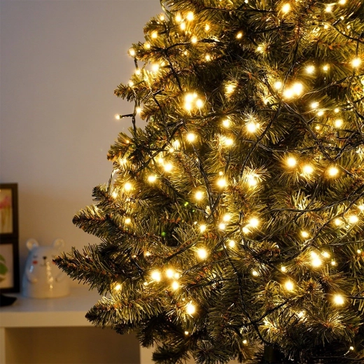 Pentru interior și exterior datorită IP44