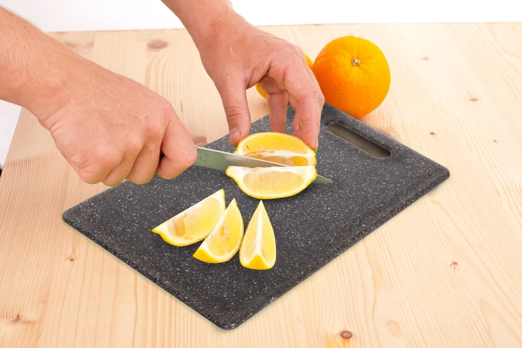 Manipulare și depozitare ușoară