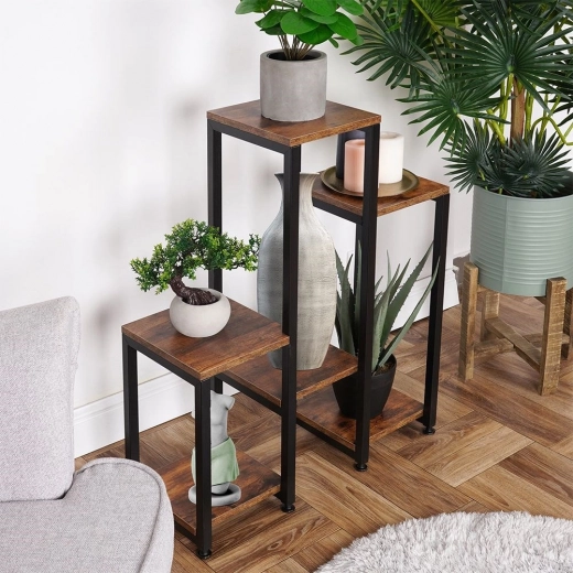 Șase rafturi pentru aranjamente creative