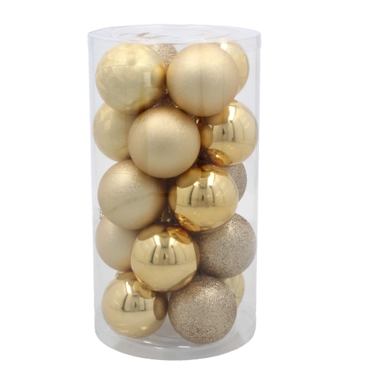 Trei culori clasice într-un singur set