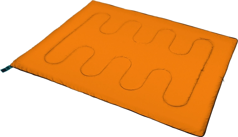 Deschidere în pătură și cuplarea a doi saci de dormit