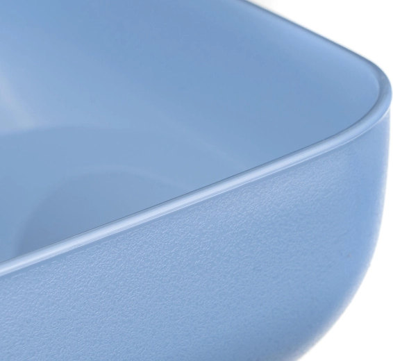 Plastic rezistent pentru utilizare zilnică