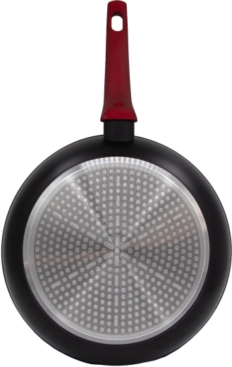 Compatibilă cu inducția și toate tipurile de plite