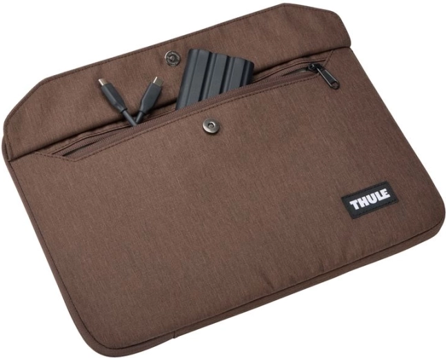 Buzunar frontal practic pentru accesorii
