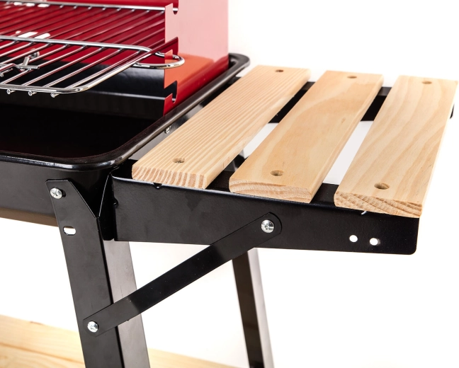 Mai mult spațiu datorită măsuțelor laterale