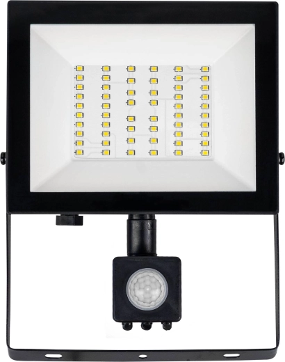 Aprindere automată datorită senzorului PIR