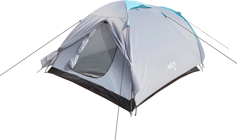 Antreu spațios și două intrări