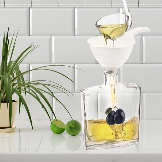 Manipulare confortabilă și turnare precisă