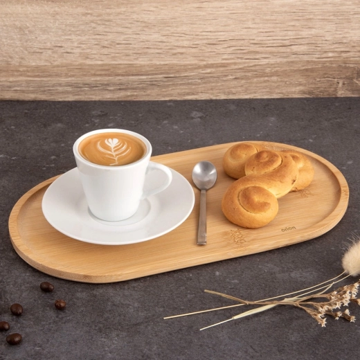 Servire elegantă a băuturilor și deserturilor