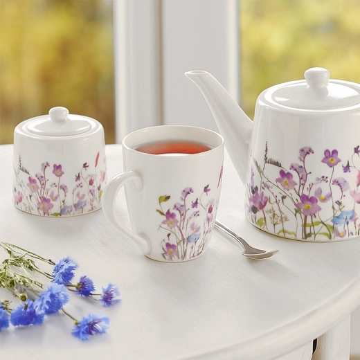 Se potrivește cu alte piese din set