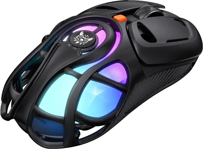 Mouse de gaming ONIKUMA cu design deschis și RGB, tri‑mode