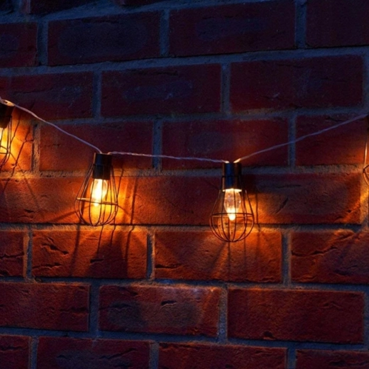 Design loft durabil cu cuști metalice