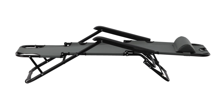 Se poate întinde complet ca un pat de campanie