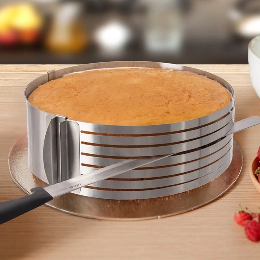 Straturi precise datorită fantelor de ghidare