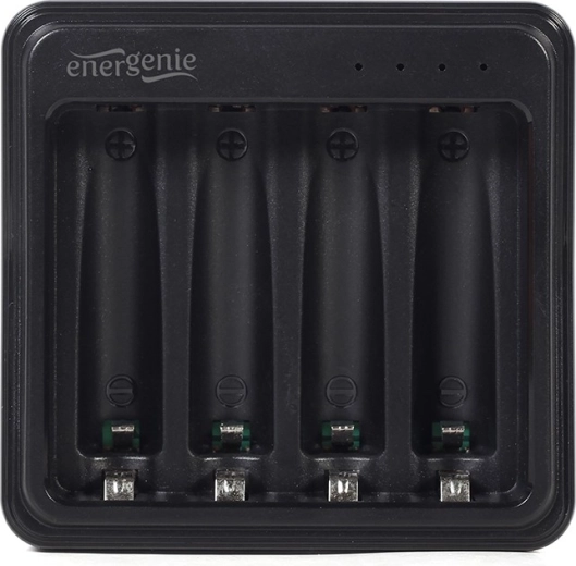 Încărcare a până la 4 baterii simultan