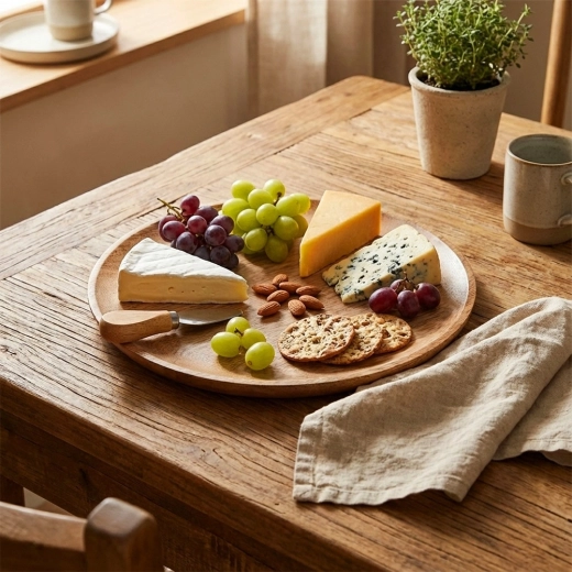 Ideală pentru brânzeturi, deserturi și gustări