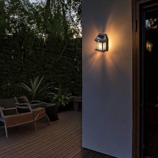 3 moduri de iluminare și lumină albă caldă