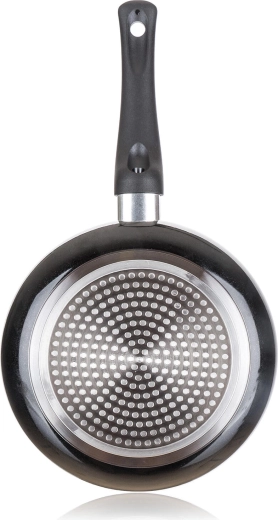 Compatibilă cu toate tipurile de plite