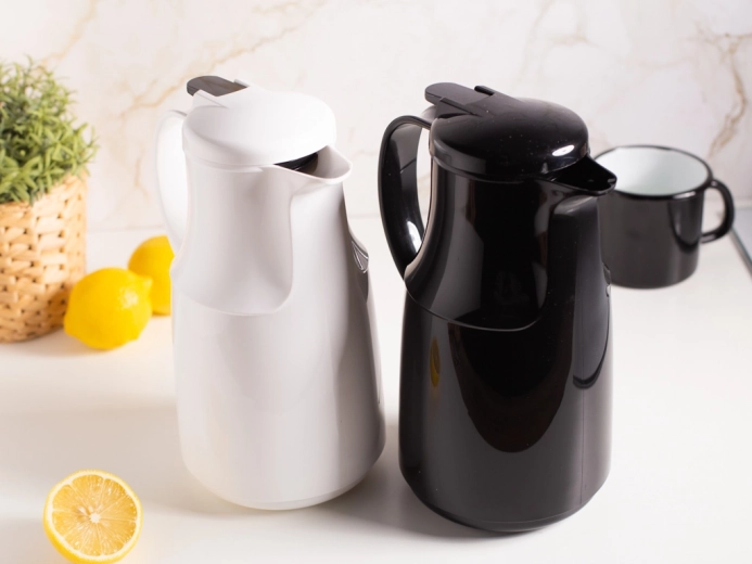 Design elegant tip ulcior pentru masă