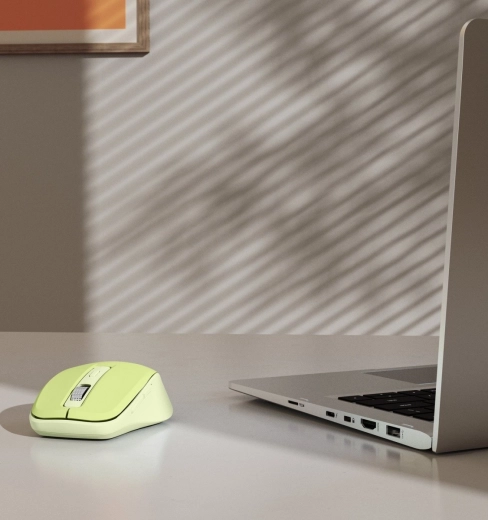 Un mouse pentru până la 3 dispozitive