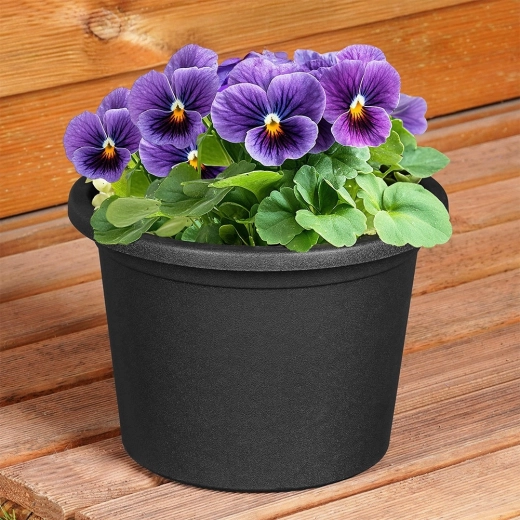 Rezistent și potrivit pentru exterior tot anul