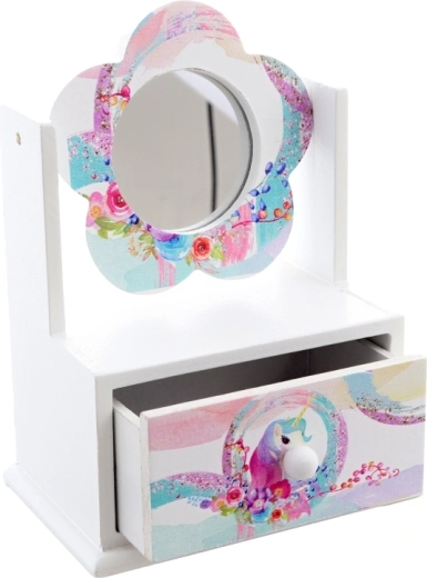 Construcție din lemn compactă și stabilă