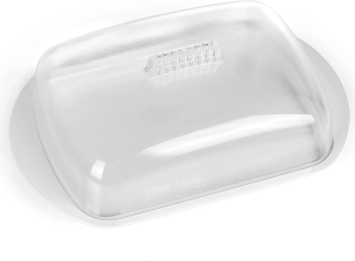 Dimensiuni compacte pentru frigider și masă