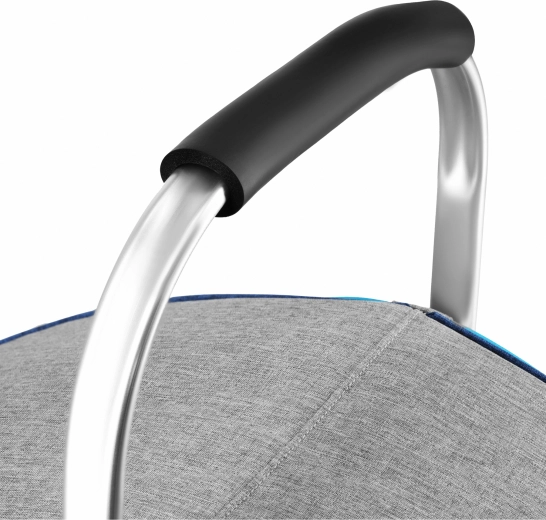 Transport confortabil datorită mânerului din aluminiu