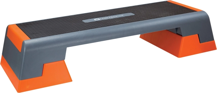 Suprafață antiderapantă și platformă lată