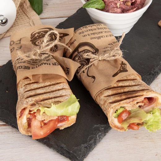 Motiv de ziar pentru un aspect modern de street‑food