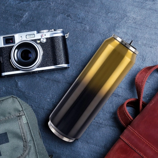 Design elegant negru‑auriu pentru călătorii