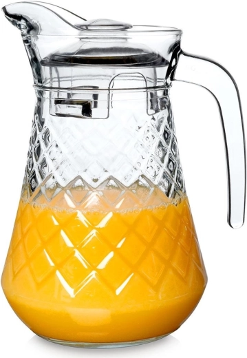 Capacul protejează băutura