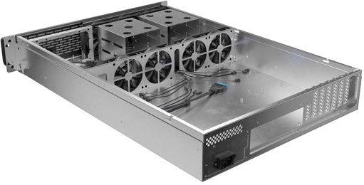 Răcire performantă și silențioasă 7× 80 mm PWM