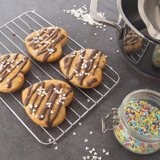 Grilaj ideal pentru răcirea prăjiturilor