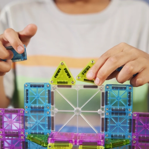 Sigur și compatibil cu întreaga lume MAGNA-TILES