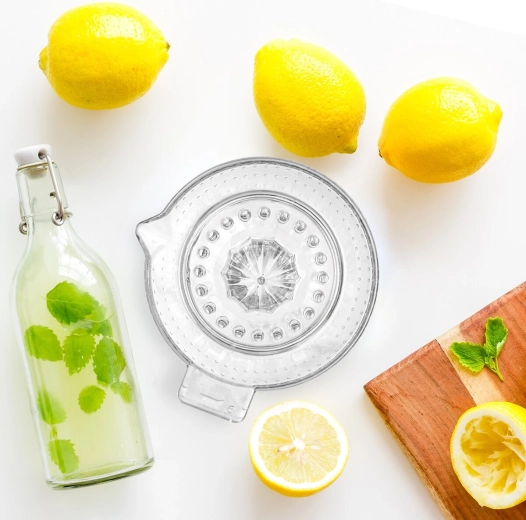 Stoarcere manuală rapidă a citricelor