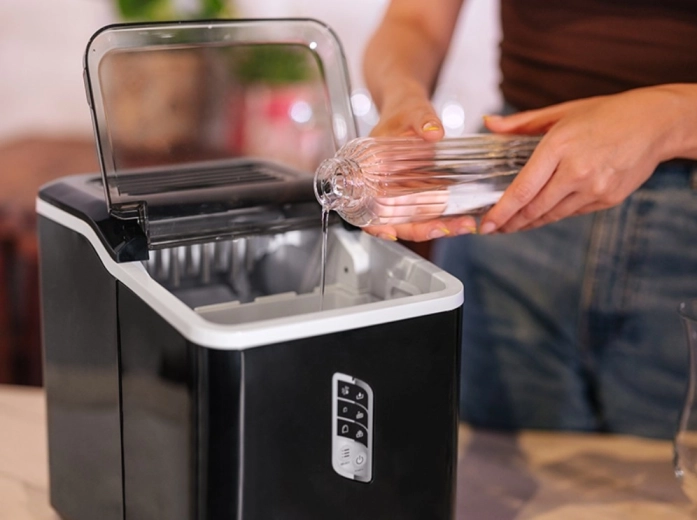 Rezervor mare de apă de 1,5 l