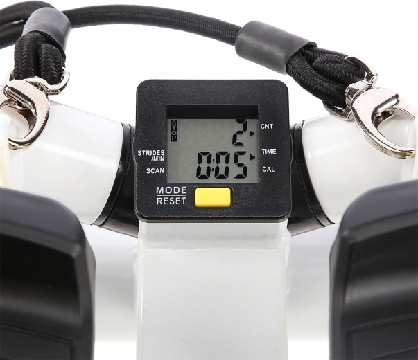 Computer LCD multifuncțional cu metrici esențiale