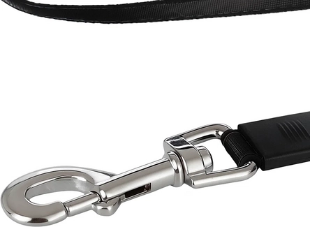 Carabină rezistentă și prindere ergonomică confortabilă