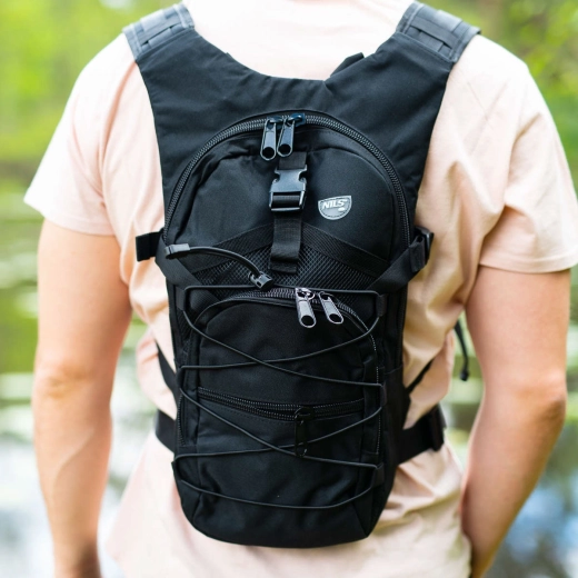 Pregătire pentru rezervor de hidratare și ghidaj ușor pentru furtun