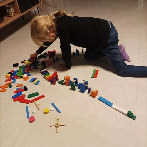 Susține creativitatea și dezvoltarea abilităților