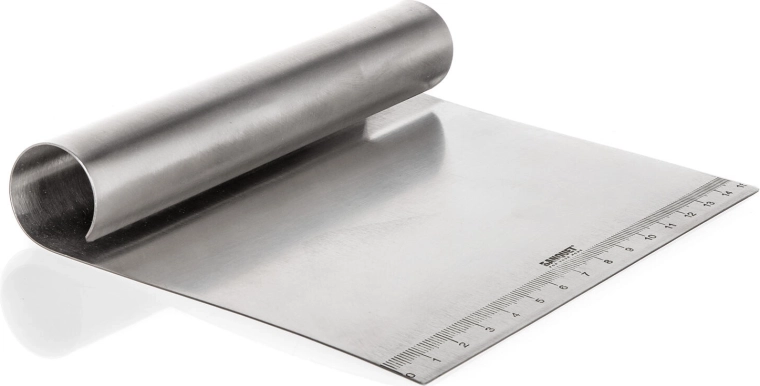 Riglă integrată pentru porționare precisă