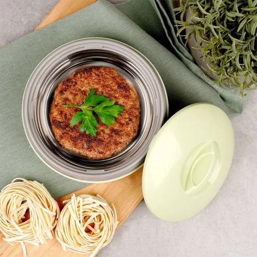 Prânzuri calde și deserturi reci