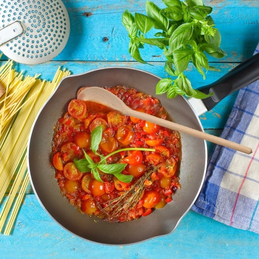 Delicată cu suprafețele antiaderente