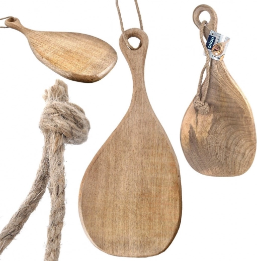 Mâner ergonomic și orificiu pentru agățare