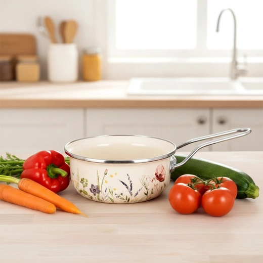 Utilizare versatilă pe toate plitele și în cuptor