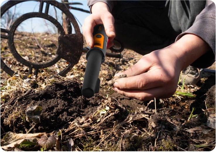 Etanșeitate IPX8 pentru căutare în apă și noroi