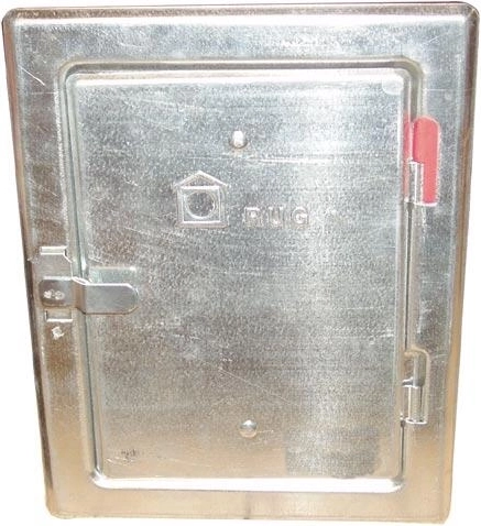 Ușiță de coș zincată 140 × 205 mm