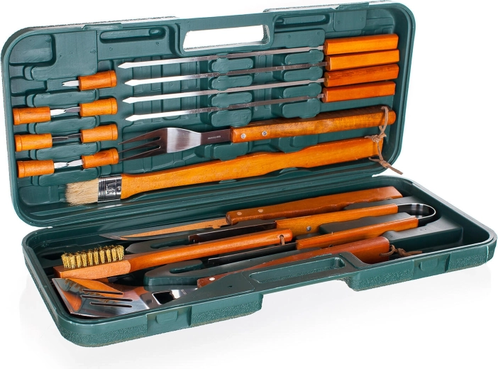 Ustensile din inox cu mânere din lemn