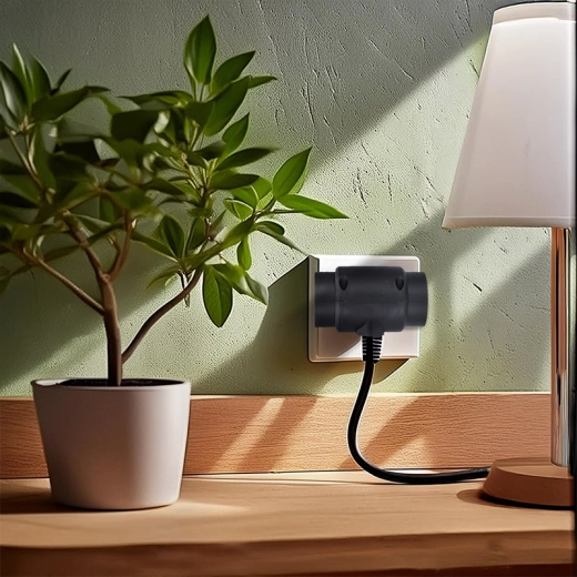 Design compact de culoare neagră